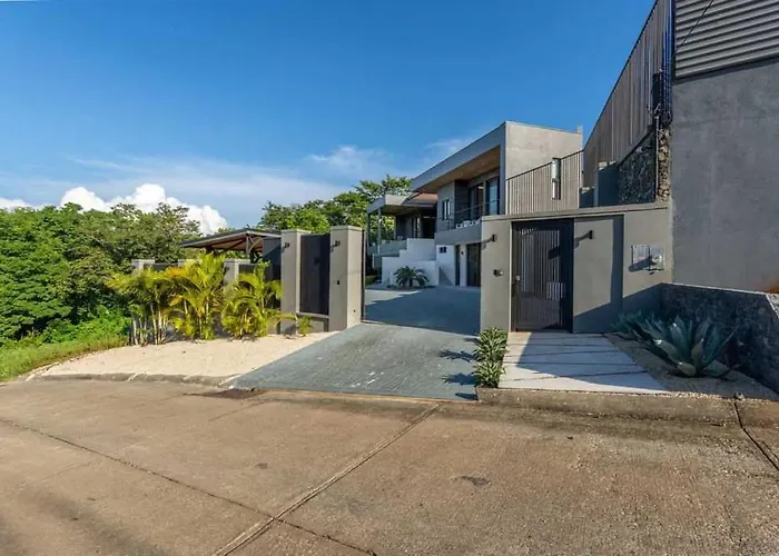 Сasa de vacaciones Mode Luxury 3-story House In