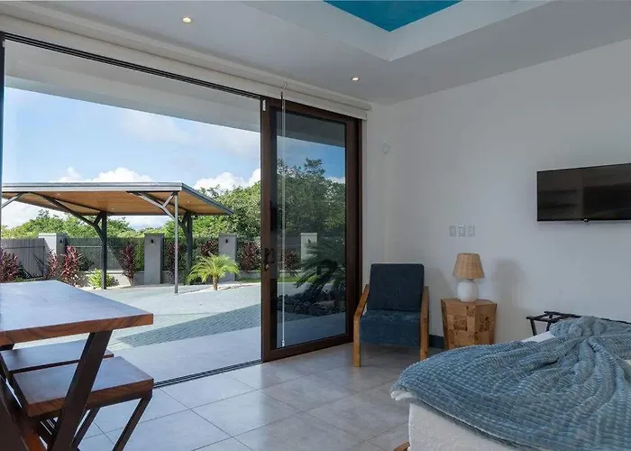 Сasa de vacaciones Mode Luxury 3-story House In *