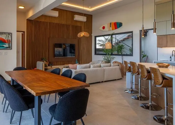 Сasa de vacaciones Mode Luxury 3-story House In
