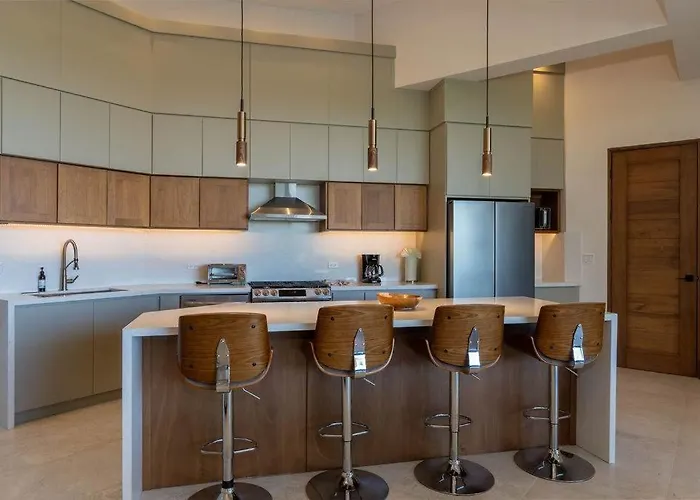 Mode Luxury 3-story House In Сasa de vacaciones *