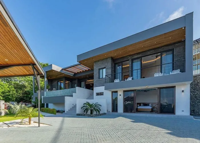Mode Luxury 3-story House In Сasa de vacaciones